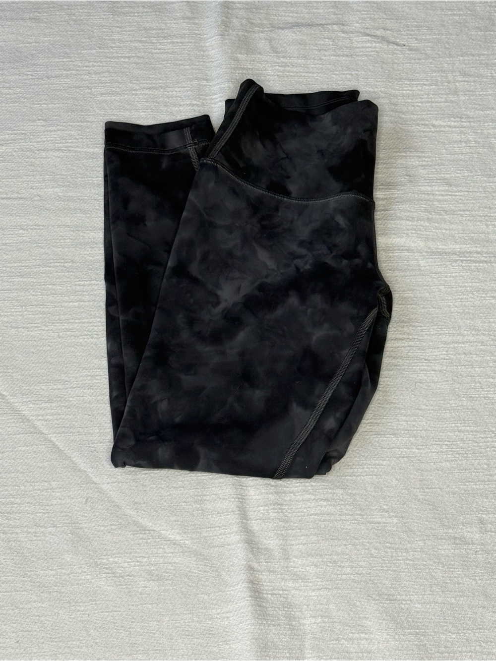Woman’s Lululemon leggings